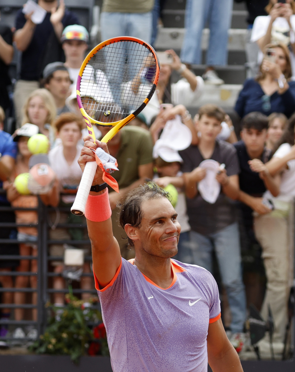 爱游戏官网-意大利网球队险胜日本网球队，纳达尔关键制胜