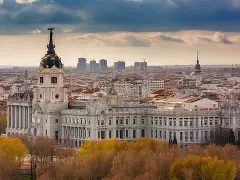 爱游戏官网-马德里竞技鏖战巴黎，维尼修斯制霸全场的简单介绍