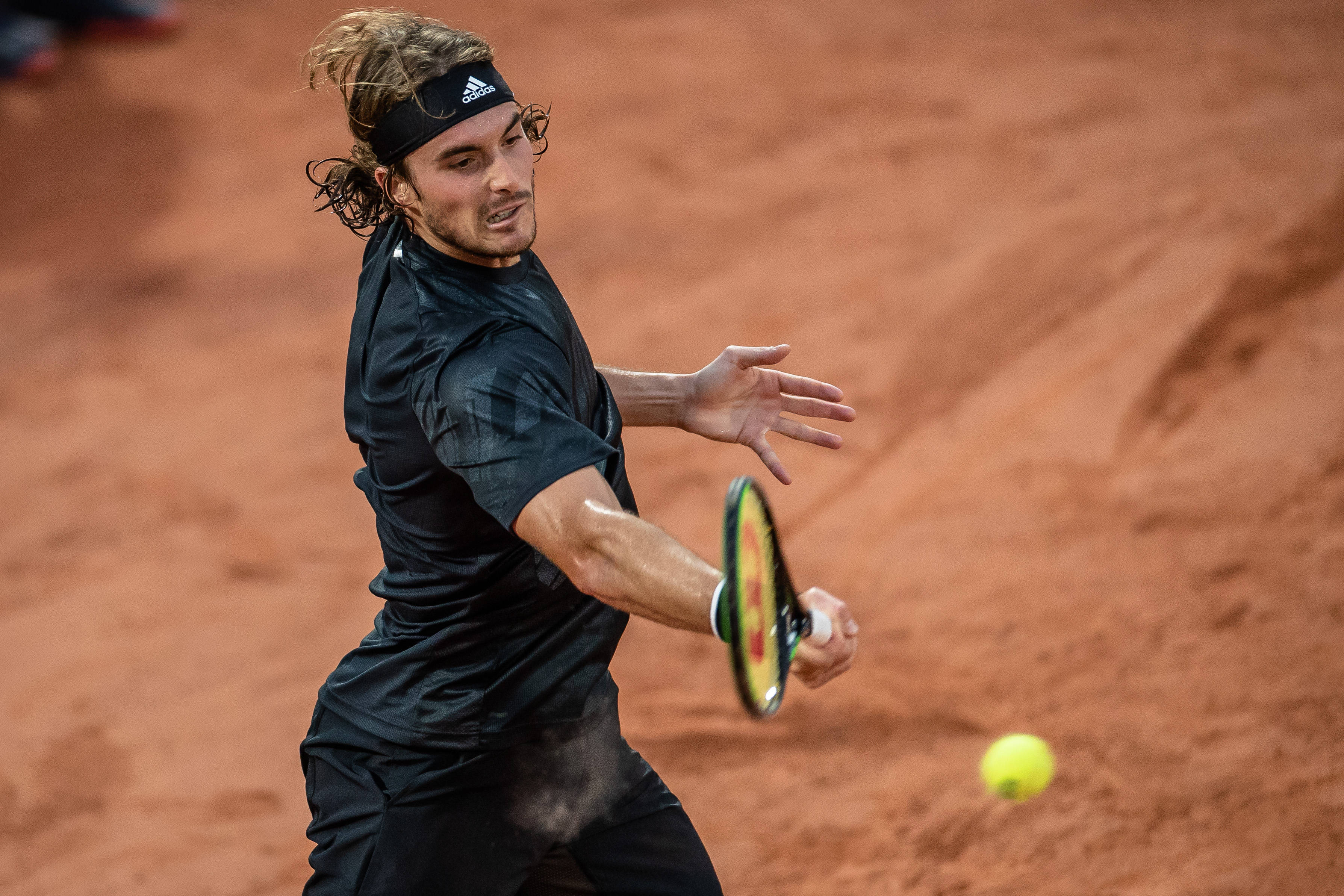 澳大利亚网球队绝杀西班牙网球队，西西帕斯惊艳世界