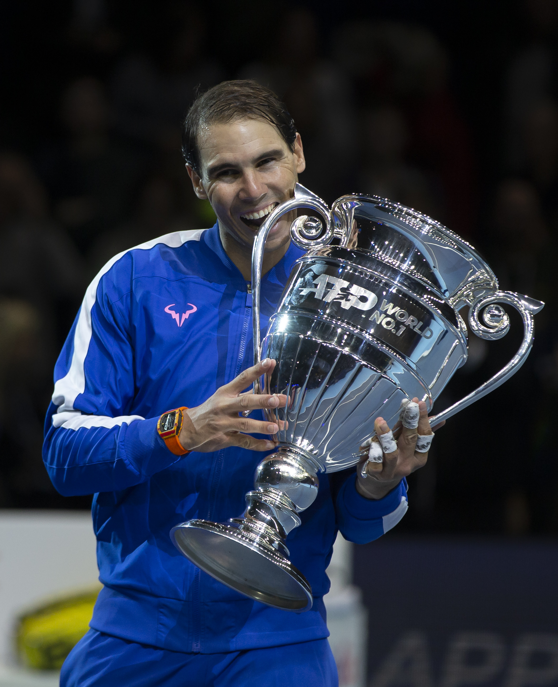 戴维斯杯险胜ATP总决赛，纳达尔统治全场