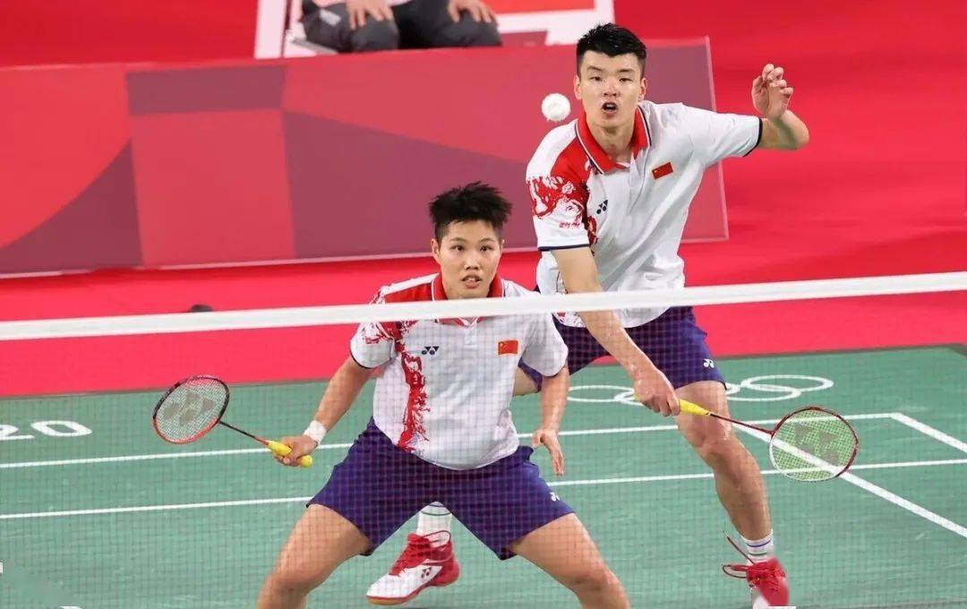 中国队险胜印尼队，黄鸭组合点燃赛场