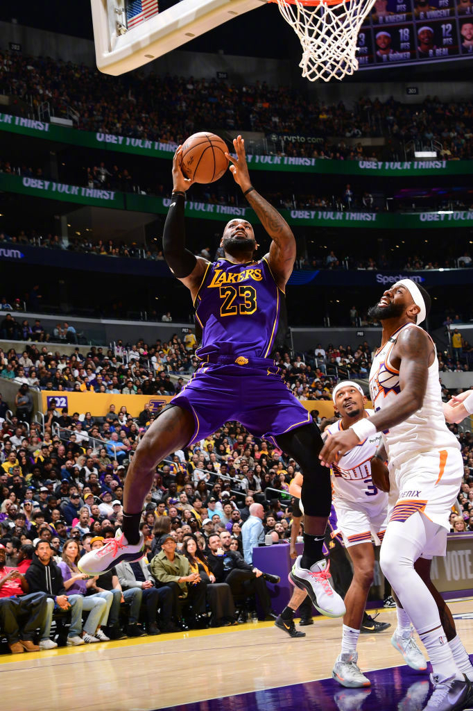 步行者力克太阳，詹姆斯状态火热