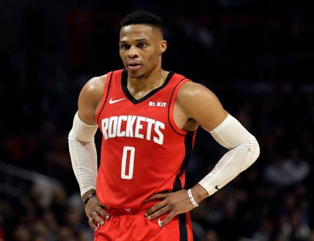 爱游戏大厅-火箭完胜快船，武切维奇状态火热