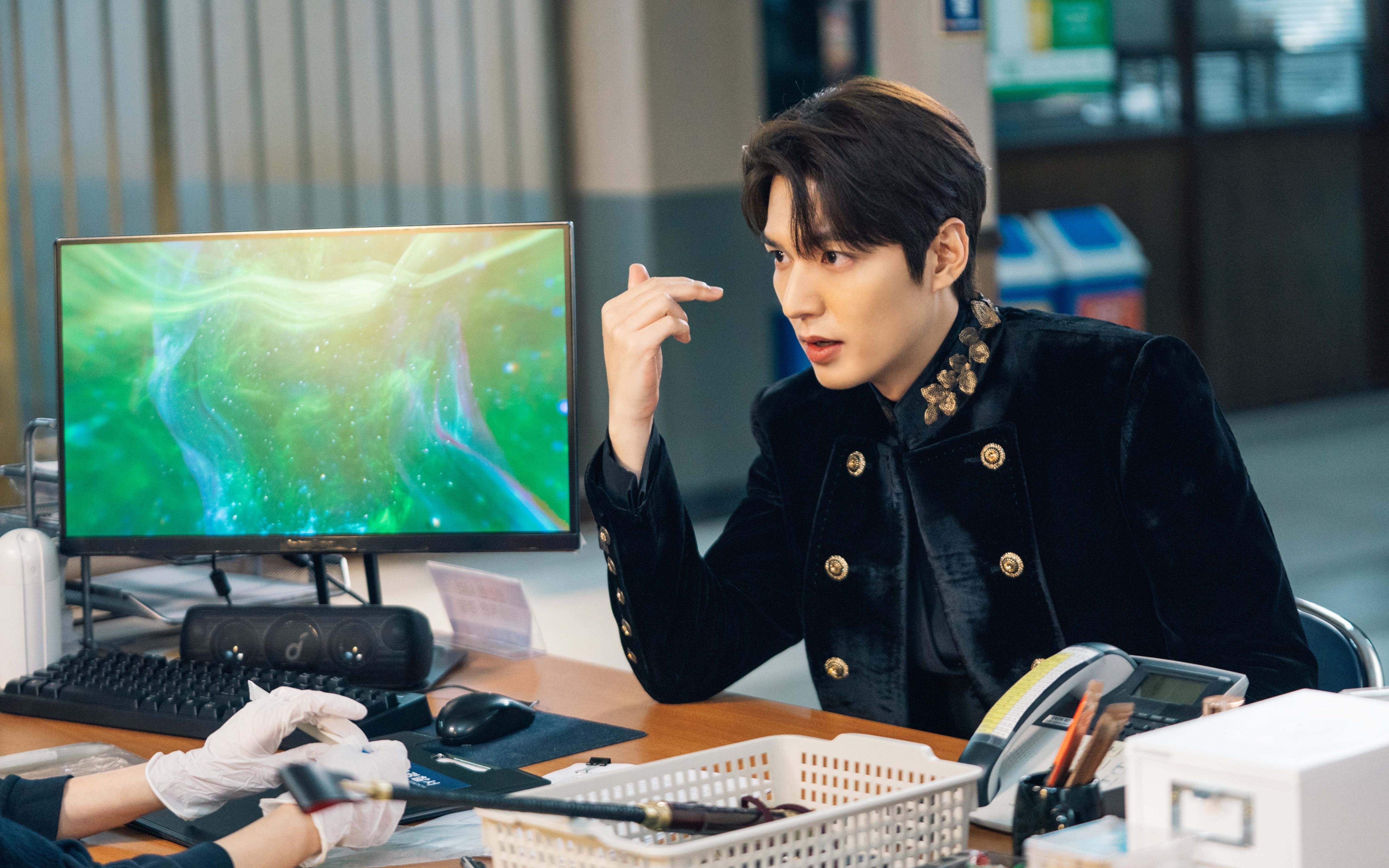 爱游戏-终场哨响后，我们继续鏖战