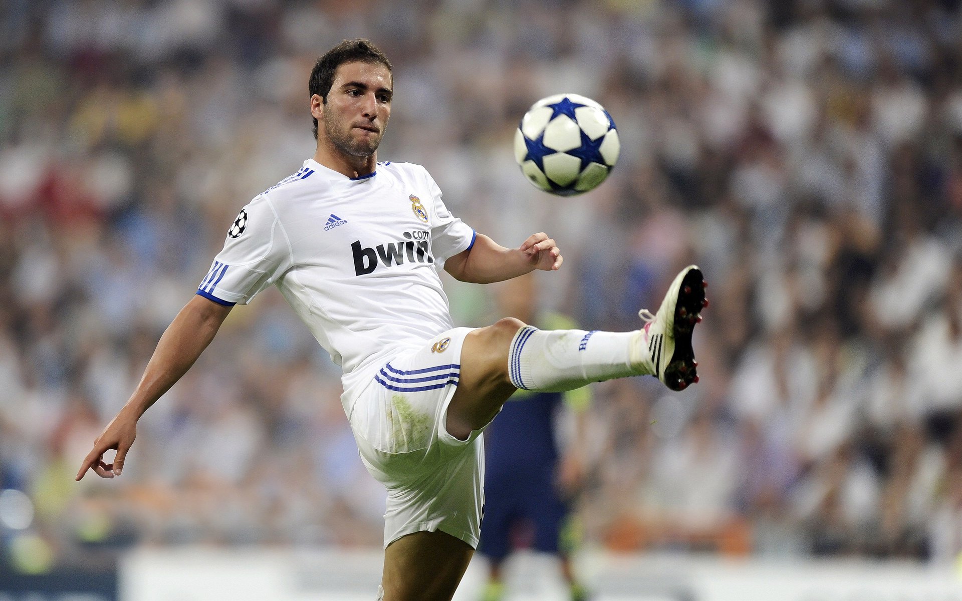 9.6秒的寂静，2.2秒的答案，拉文与一个世界的对决