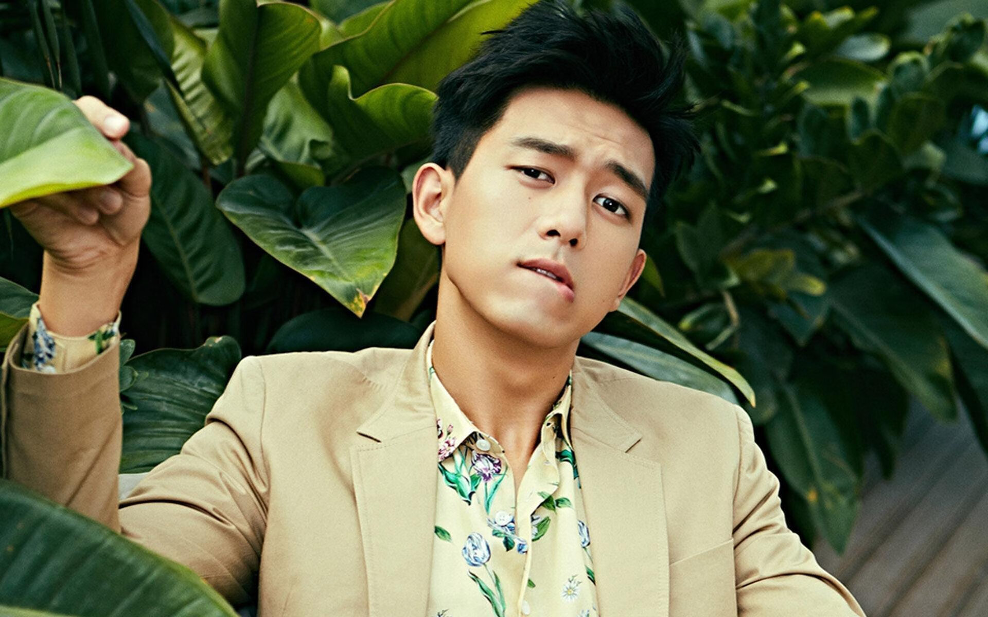 唯一性的双重奏，当德里赫特的救赎与牙买加的爆冷交织成交响